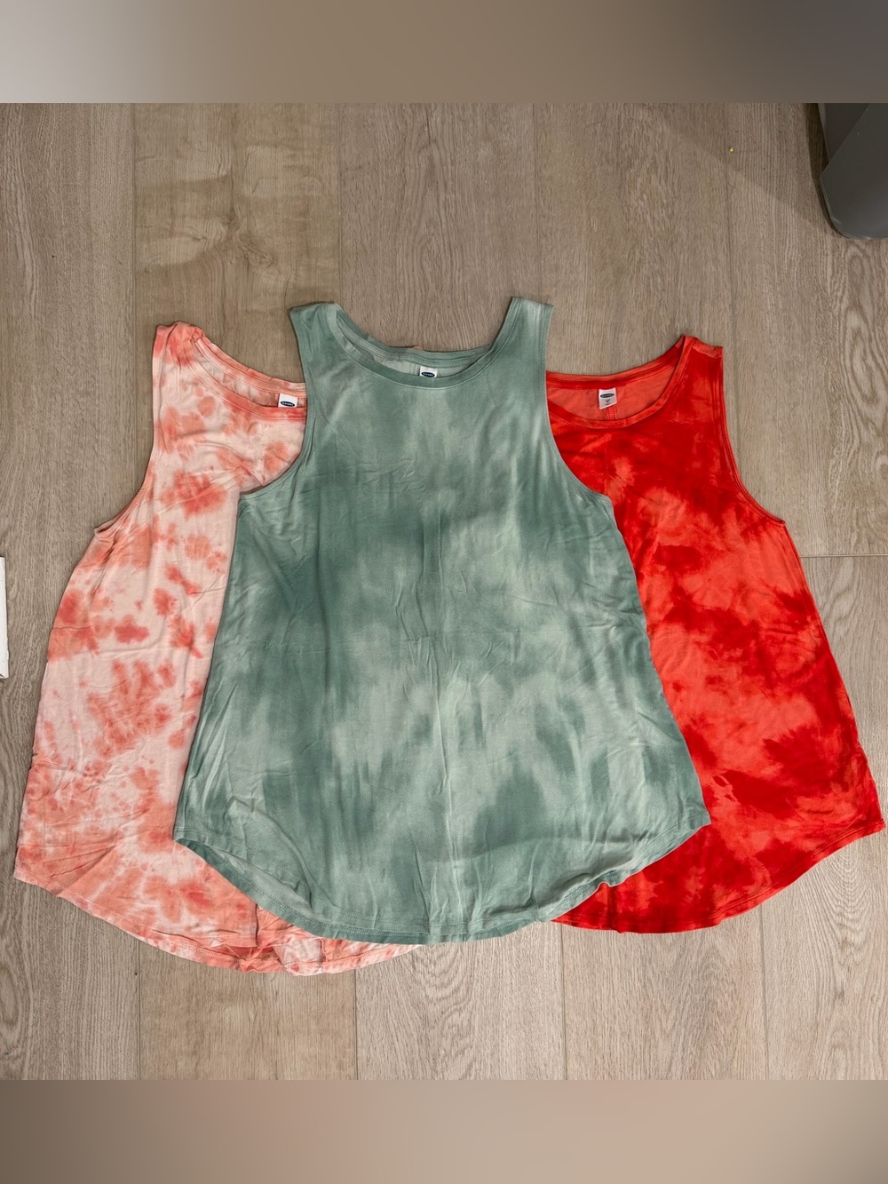Old Navy Luxe Tank - Bundle of 3, Tie-Dye Print - all size Medium